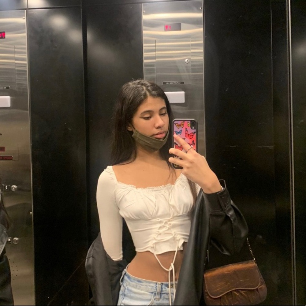 Meet your Posher, Anjali